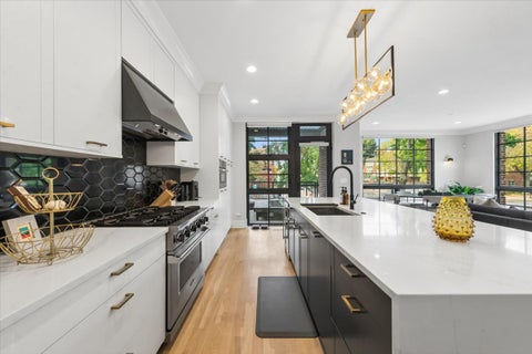 Tiny photo for 559 W Armitage Avenue, Chicago, IL 60614 (MLS # 12784930)
