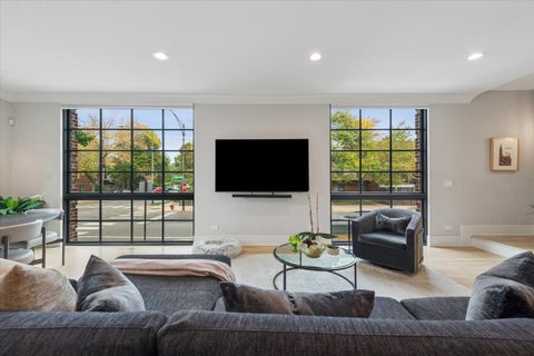 Tiny photo for 559 W Armitage Avenue, Chicago, IL 60614 (MLS # 12784930)
