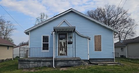 Photo of 740 E Park Street, Duquoin, IL 62832 (MLS # 12620008)