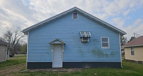 Tiny photo for 740 E Park Street, Duquoin, IL 62832 (MLS # 12620008)
