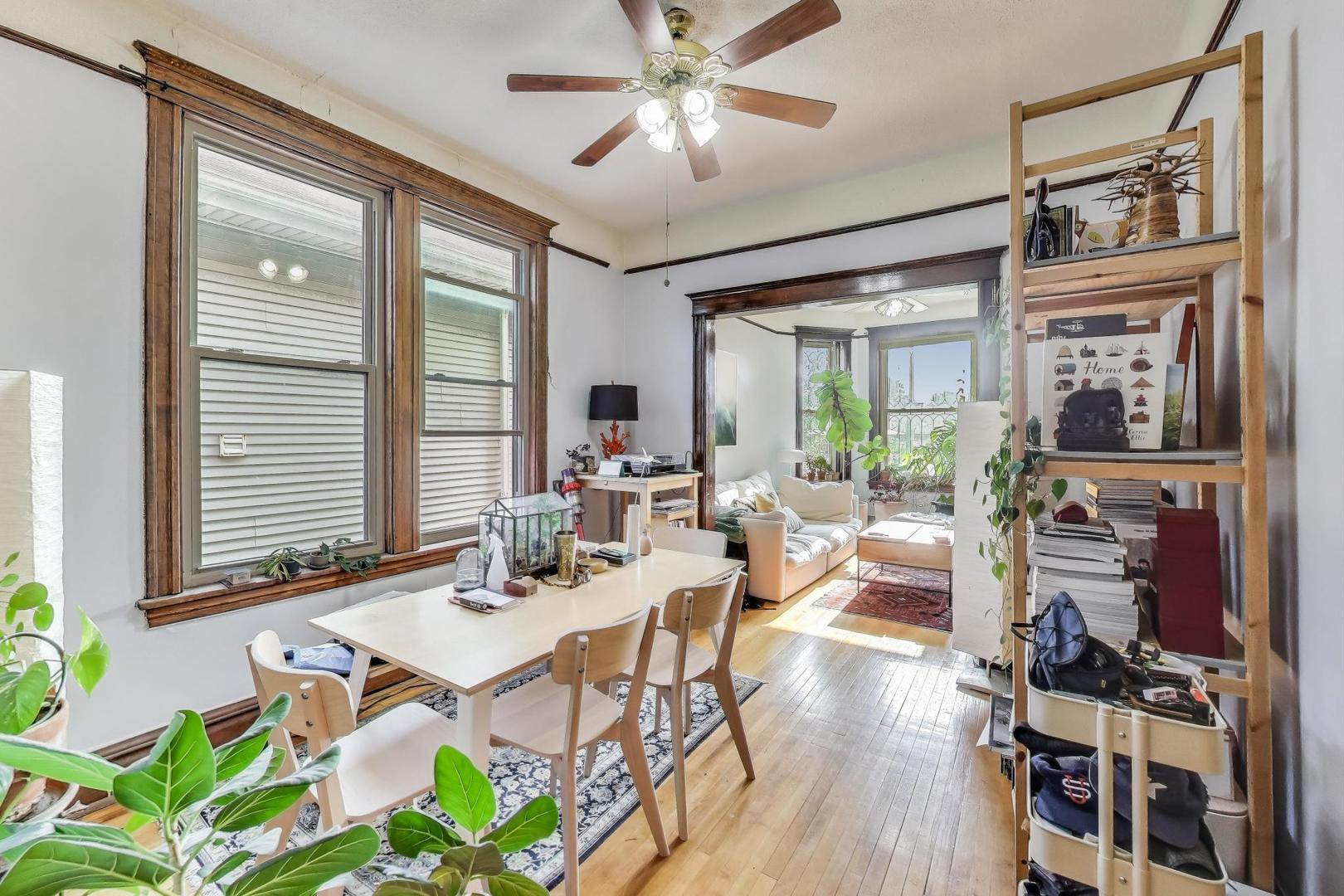 3621 N Ravenswood Avenue