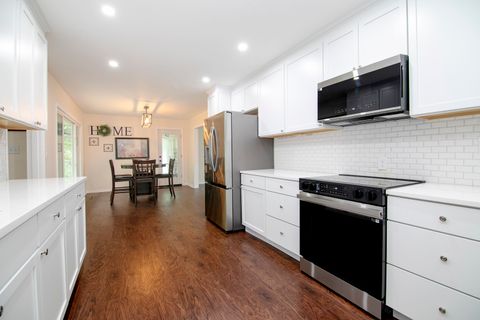 Tiny photo for 22 Erin Lane, Kankakee, IL 60901 (MLS # 12453166)