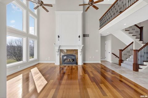 Tiny photo for 9 COBBLESTONE Lane, Le Claire, IA 52753 (MLS # QC4269689)