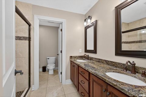 Tiny photo for 9 COBBLESTONE Lane, Le Claire, IA 52753 (MLS # QC4269689)