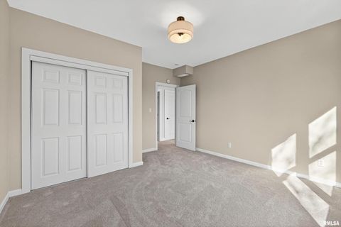 Tiny photo for 9 COBBLESTONE Lane, Le Claire, IA 52753 (MLS # QC4269689)