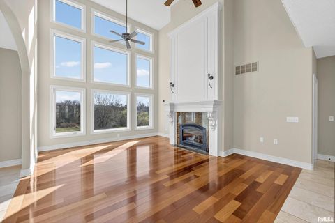 Tiny photo for 9 COBBLESTONE Lane, Le Claire, IA 52753 (MLS # QC4269689)