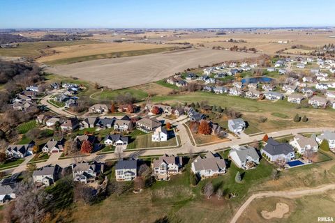 Tiny photo for 9 COBBLESTONE Lane, Le Claire, IA 52753 (MLS # QC4269689)