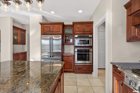 Tiny photo for 9 COBBLESTONE Lane, Le Claire, IA 52753 (MLS # QC4269689)