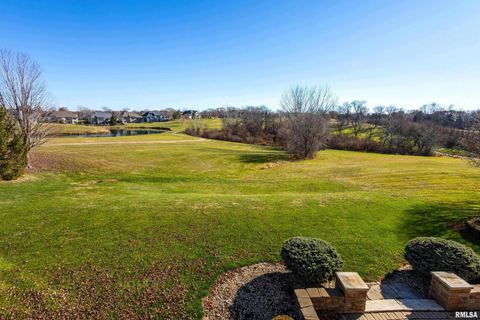 Tiny photo for 9 COBBLESTONE Lane, Le Claire, IA 52753 (MLS # QC4269689)