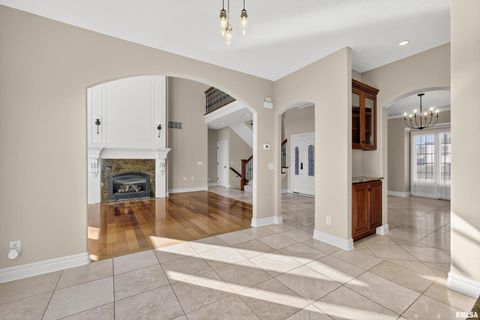 Tiny photo for 9 COBBLESTONE Lane, Le Claire, IA 52753 (MLS # QC4269689)