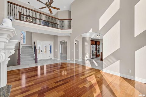 Tiny photo for 9 COBBLESTONE Lane, Le Claire, IA 52753 (MLS # QC4269689)