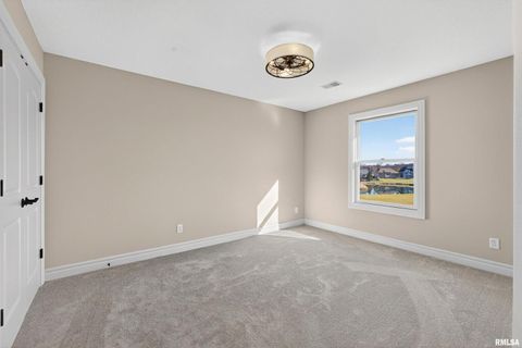 Tiny photo for 9 COBBLESTONE Lane, Le Claire, IA 52753 (MLS # QC4269689)