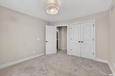 Tiny photo for 9 COBBLESTONE Lane, Le Claire, IA 52753 (MLS # QC4269689)