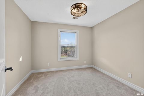 Tiny photo for 9 COBBLESTONE Lane, Le Claire, IA 52753 (MLS # QC4269689)