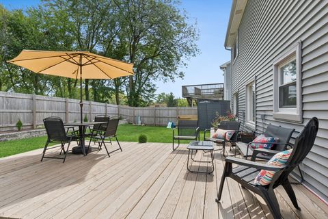 Tiny photo for 815 Woodside Drive, Roselle, IL 60172 (MLS # 12469491)