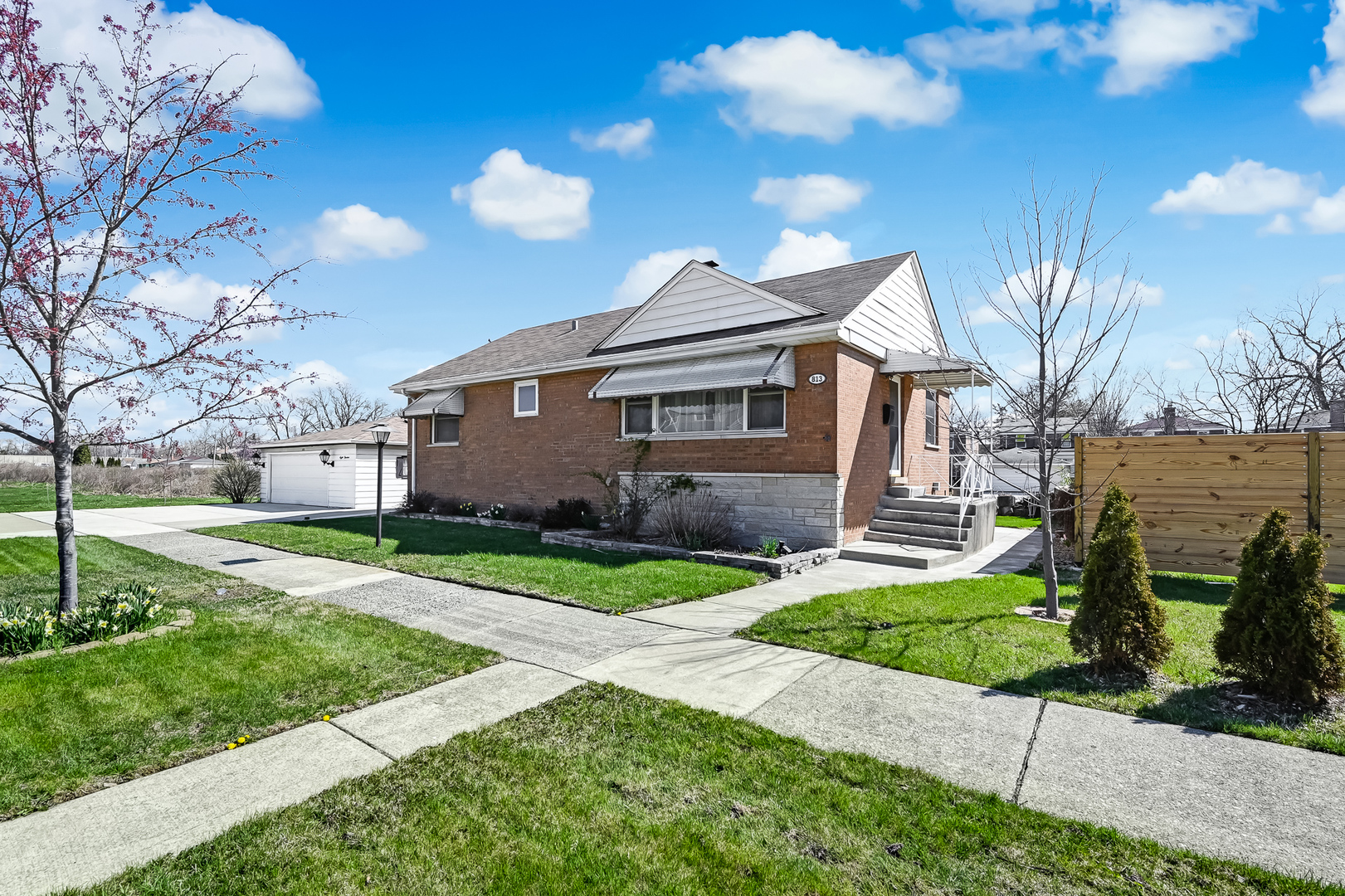 Listing image 1