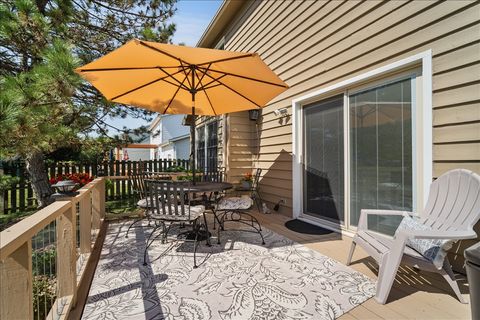 Tiny photo for 404 Lake Shore Circle, Bloomington, IL 61704 (MLS # 12537970)