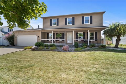 Photo of 404 Lake Shore Circle, Bloomington, IL 61704 (MLS # 12537970)