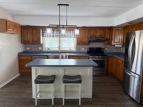 Tiny photo for 1500 Tonti Street, Lasalle, IL 61301 (MLS # 12691418)