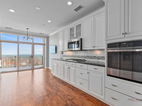 Tiny photo for 3535 Patten Road #6E, Highland Park, IL 60035 (MLS # 12522317)