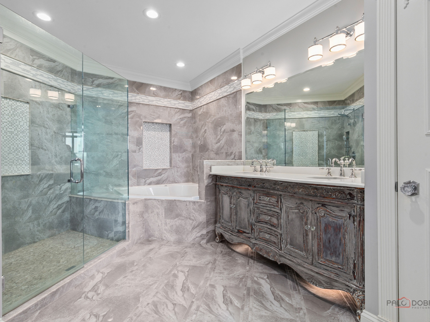 Highland Park, Illinois 60035, United States, 2 Bedrooms Bedrooms, ,Residential,Active,248325