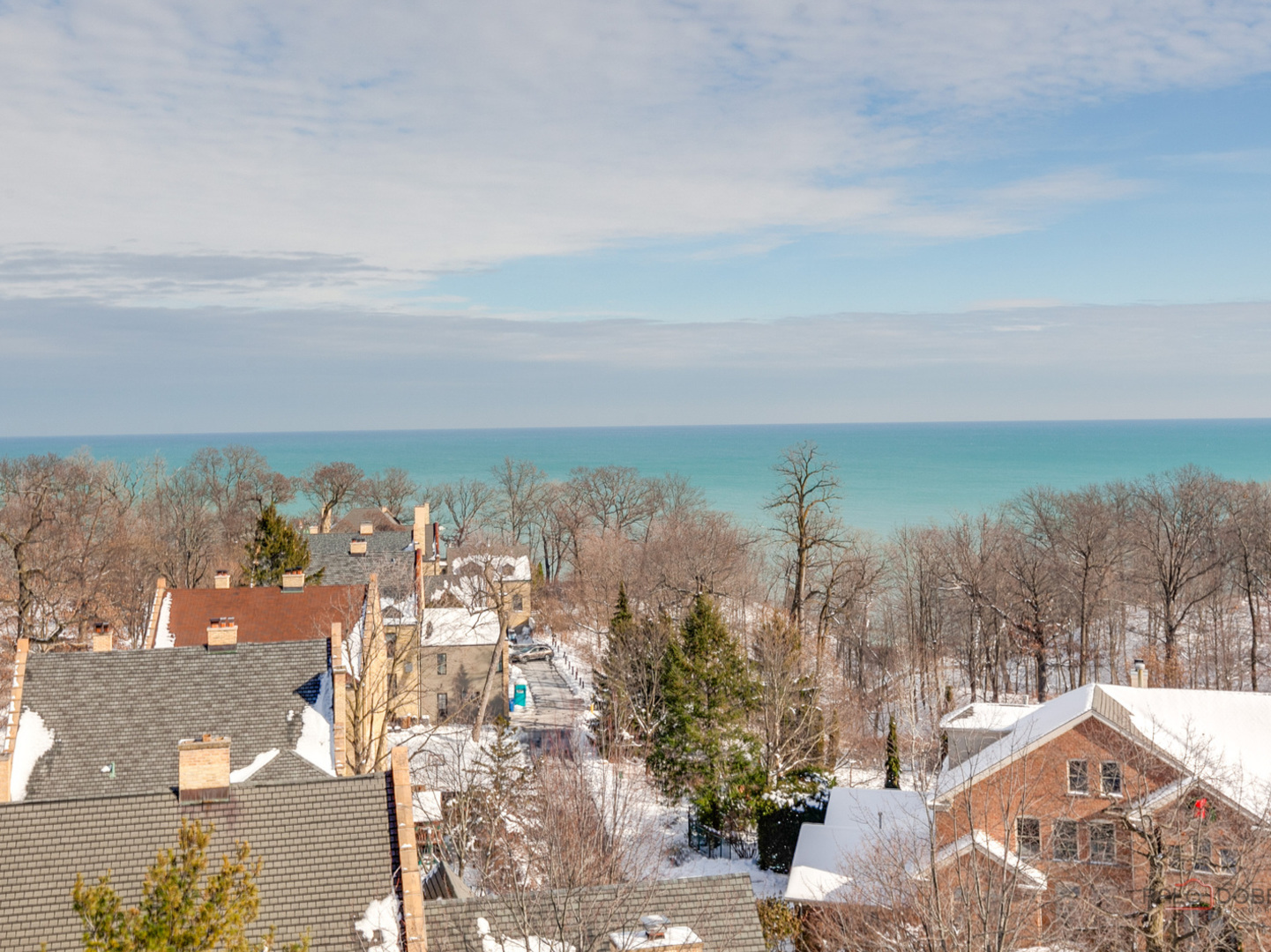 Highland Park, Illinois 60035, United States, 2 Bedrooms Bedrooms, ,Residential,Active,248325