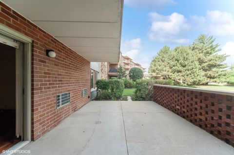 Tiny photo for 18 E Old Willow Road #106N, Prospect Heights, IL 60070 (MLS # 12411229)