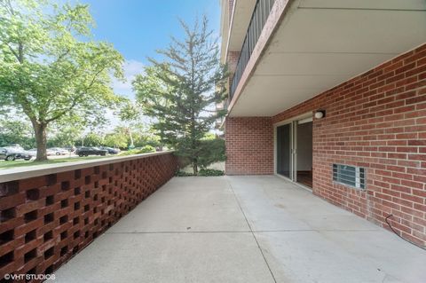 Tiny photo for 18 E Old Willow Road #106N, Prospect Heights, IL 60070 (MLS # 12411229)