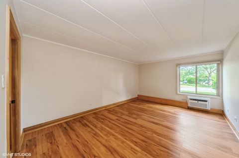 Tiny photo for 18 E Old Willow Road #106N, Prospect Heights, IL 60070 (MLS # 12411229)