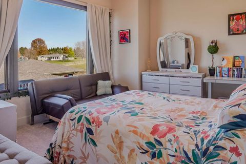 Tiny photo for 885 N 100 W, Valparaiso, IN 46385 (MLS # 12571773)