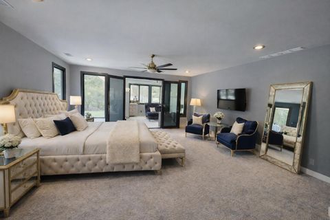 Tiny photo for 885 N 100 W, Valparaiso, IN 46385 (MLS # 12571773)