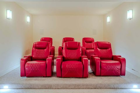 Tiny photo for 885 N 100 W, Valparaiso, IN 46385 (MLS # 12571773)