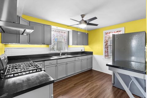Tiny photo for 1523 Cuyler Avenue, Berwyn, IL 60402 (MLS # 12473510)