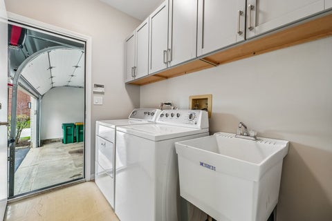 Tiny photo for 5 Middlesex Court, Lincolnshire, IL 60069 (MLS # 12793751)