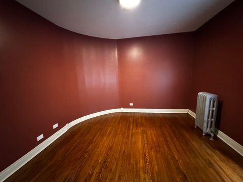Tiny photo for 7031 N Sheridan Road #2E, Chicago, IL 60626 (MLS # 12615217)