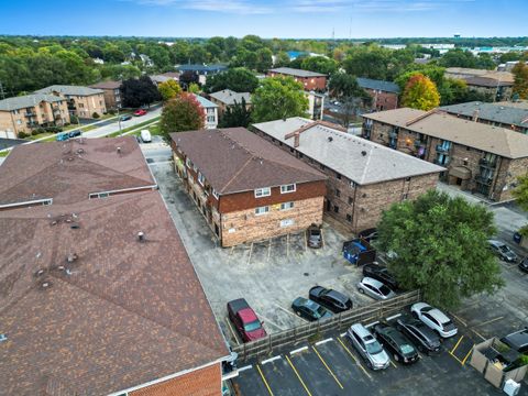 Tiny photo for 9708 S NOTTINGHAM Avenue #9, Chicago Ridge, IL 60415 (MLS # 12502366)