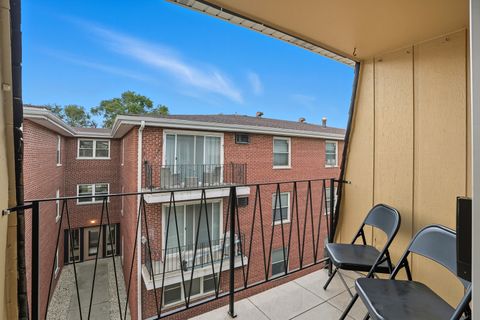 Tiny photo for 9708 S NOTTINGHAM Avenue #9, Chicago Ridge, IL 60415 (MLS # 12502366)