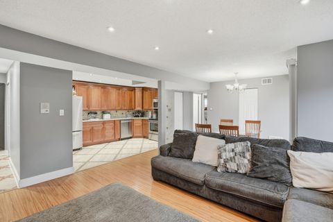 Tiny photo for 9708 S NOTTINGHAM Avenue #9, Chicago Ridge, IL 60415 (MLS # 12502366)