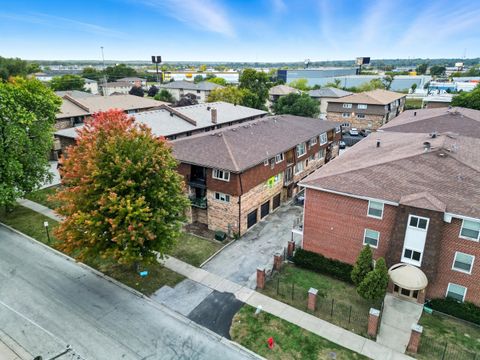 Tiny photo for 9708 S NOTTINGHAM Avenue #9, Chicago Ridge, IL 60415 (MLS # 12502366)