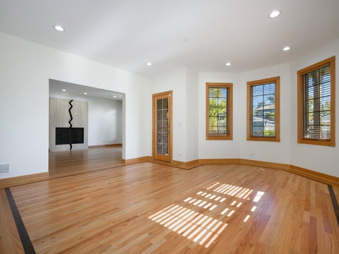 Tiny photo for 2618 Glenview Avenue, Park Ridge, IL 60068 (MLS # 12795757)