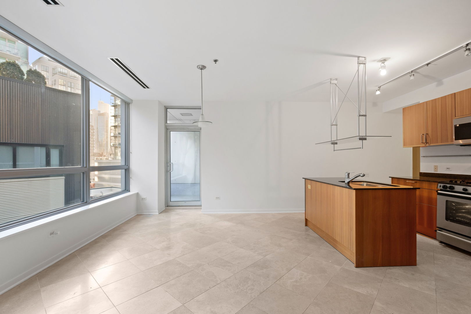 510 W Erie Street 508