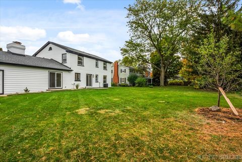 Tiny photo for 27 S Canterbury Road, Aurora, IL 60506 (MLS # 12502789)