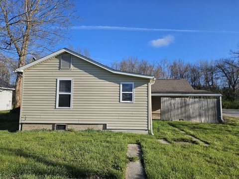 Tiny photo for 502 W 9th Street, West Frankfort, IL 62896 (MLS # 12605797)