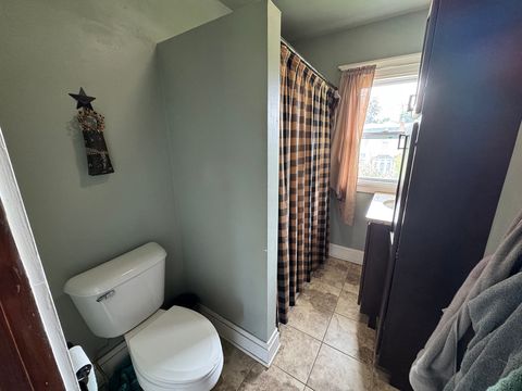 Tiny photo for 829 11th Avenue, Fulton, IL 61252 (MLS # 12664662)