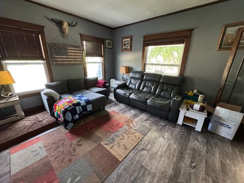 Tiny photo for 829 11th Avenue, Fulton, IL 61252 (MLS # 12664662)