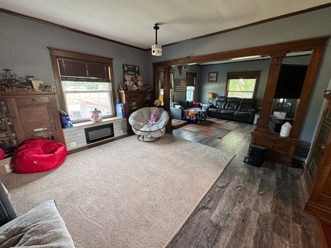 Tiny photo for 829 11th Avenue, Fulton, IL 61252 (MLS # 12664662)