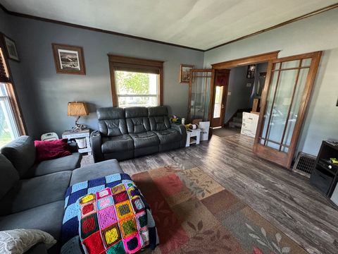 Tiny photo for 829 11th Avenue, Fulton, IL 61252 (MLS # 12664662)