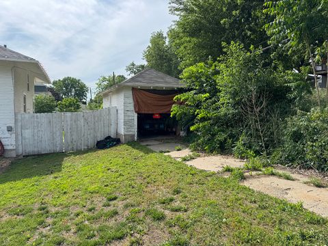 Tiny photo for 829 11th Avenue, Fulton, IL 61252 (MLS # 12664662)