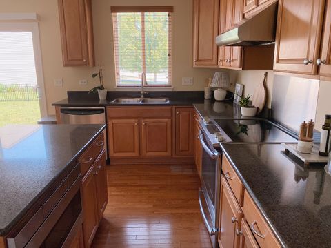 Tiny photo for 1329 Turnberry Lane, Mundelein, IL 60060 (MLS # 12482423)