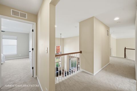 Tiny photo for 1329 Turnberry Lane, Mundelein, IL 60060 (MLS # 12482423)